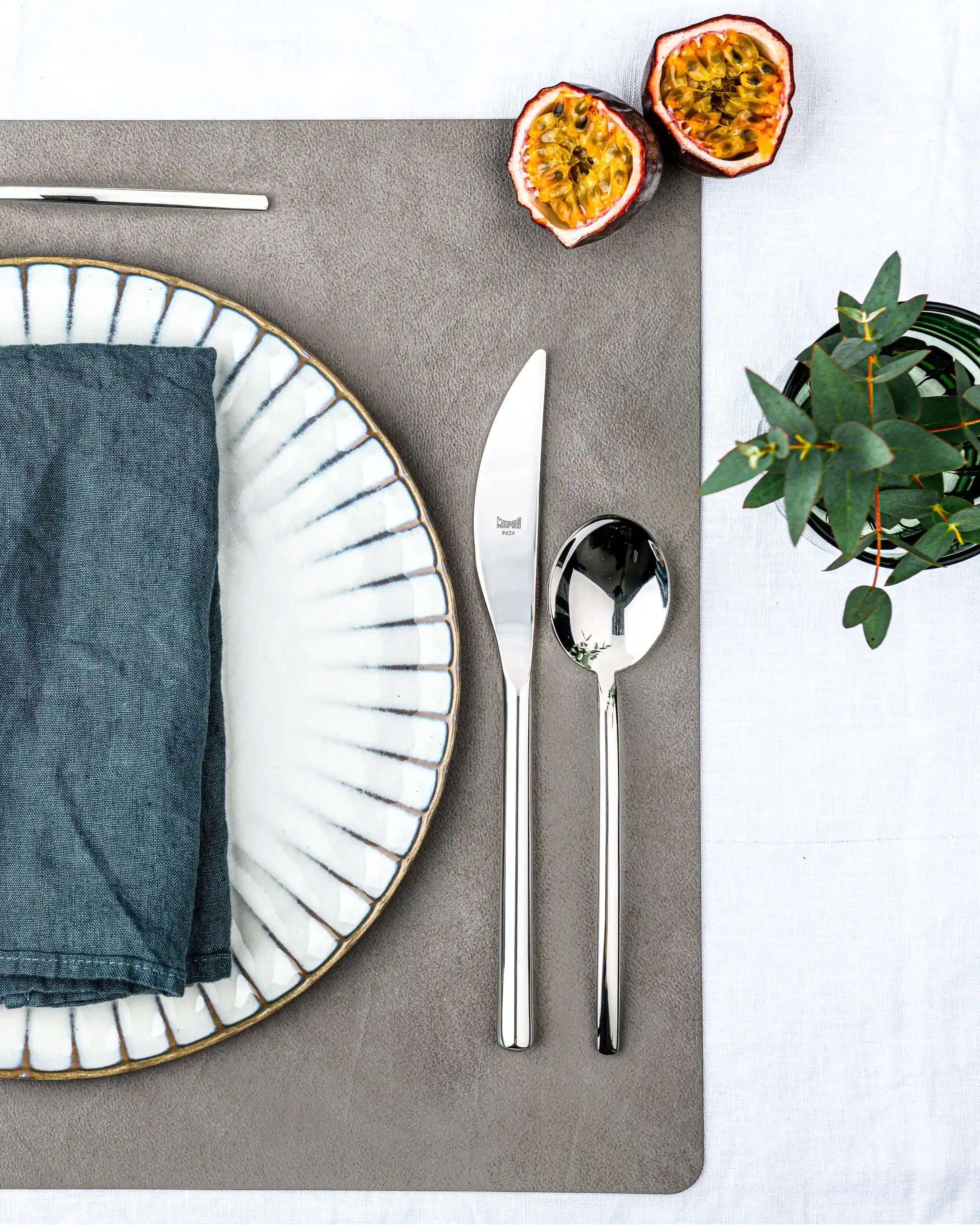 Due Flatware 20-Pc Set by Mepra