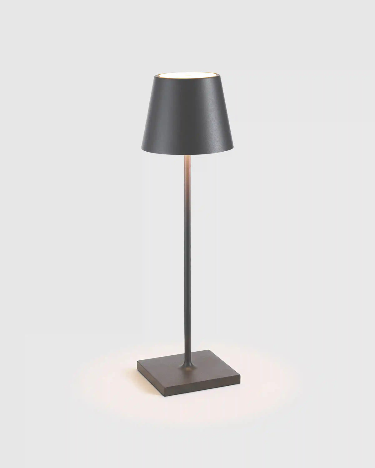 Poldina Pro Rechargeable Table Lamp by Zafferano