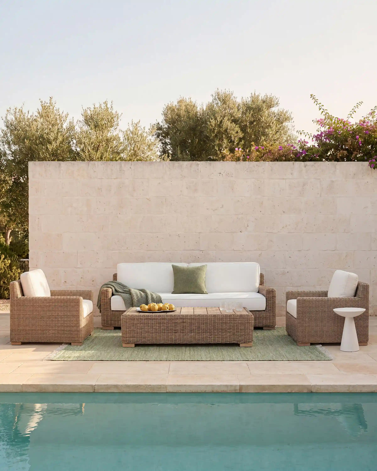 Classic All-Weather Wicker Outdoor Coffee Table